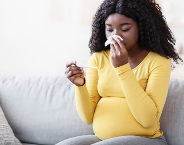 Fièvre pendant la grossesse : attention aux complications 